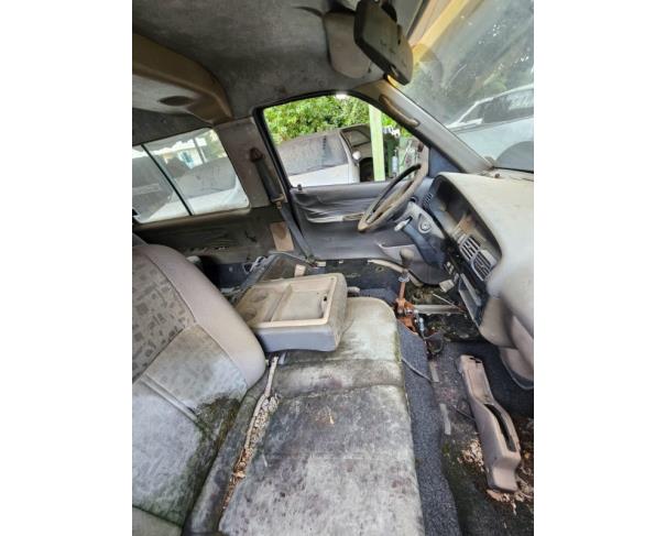 Foto de 1 Veículo | Kia | Besta Est | Diesel | Ano 1997/1998 | Placa JWO3522 | Renavam 692691731 | Chassi KNHTR7312V6306972