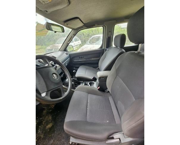 Foto de 1 Veículo | Nissan | Frontier 4x4 XE | Diesel | Ano 2005/2005 | Placa JXG0717 | Renavam 859353958 | Chassi 94DCMUD225J610929  