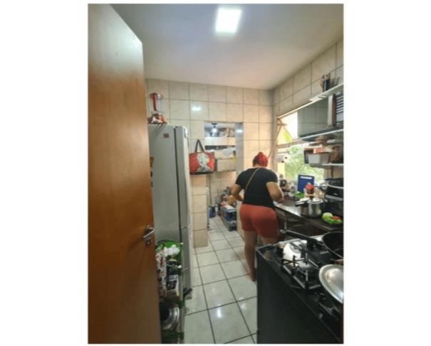 Foto de 1 Apartamento | Área de 72,88m² | Condomínio Itapoã | 1 Sala de Estar | 1 Varanda | 2 Quartos | 1 Suíte | 1 Banheiro Social | 1 Banheiro Privativo | 1 Copa-Cozinha | 1 Área de Serviço | Rua Billie Holiday, nº 36, Parque 10 de Novembro | Manaus/AM
