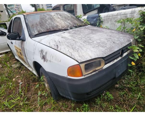 Foto de 1 Veículo | VW | Gol | Gasolina | Ano 1996/1997 | Placa JXI8690 | Renavam 663931215 | Chassi 9BWZZZ377TT206843 