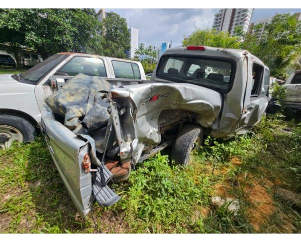 Foto de 1 Veículo | Ford | Ranger XLS 13P | Diesel | Ano 2010/2010 | Placa NOT6965 | Renavam 324676760 | Chassi 8AFER13P3BJ406256 