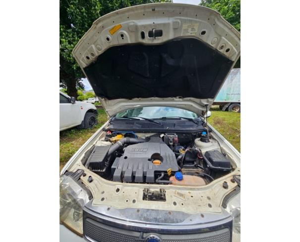 Foto de 1 Veículo | Fiat | Palio HLX Flex | Ano 2007/2007 | Placa JXN5403 | Renavam 914229796 | Chassi 9BD17141T72922300 