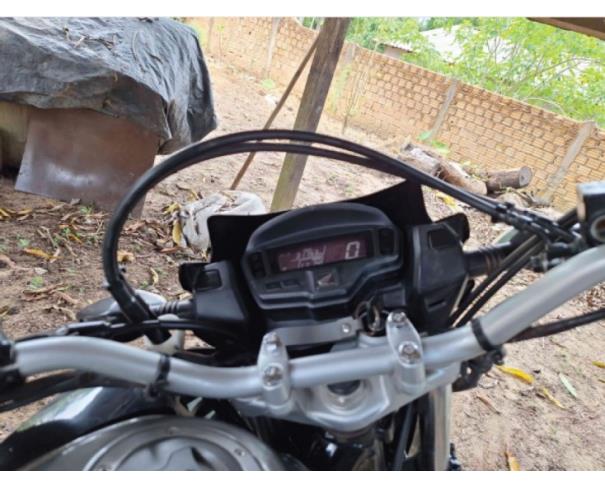 Foto de Motocicleta | Honda | NXR160 BROS | Cor Preta | Álcool/Gasolina | Placa RZC1I57 | Ano 2023/2023 | RENAVAM: 01364343484 | CHASSI 9C2KD0810PR086981 | Em Funcionamento e Perfeito Estado de Conservação