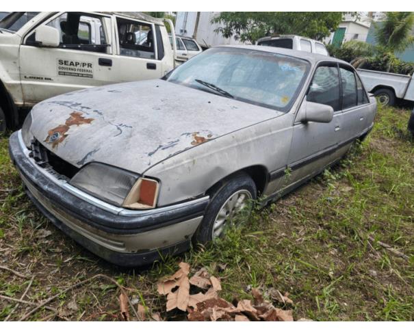 Foto de 1 Veículo | Chevrolet | Omega GLS | Gasolina | Ano 1993/1994 | Placa JWF6281 | Renavam 616361351 | Chassi 9BGVP19BRPB205278 