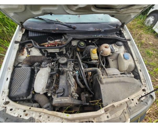Foto de 1 Veículo | VW | Gol 1.6 Power | Ano 2005/2005 | Álcool/Gasolina | Placa JXG0797 | Renavam 859355756 | Chassi 9BWCB05XX5P123385 