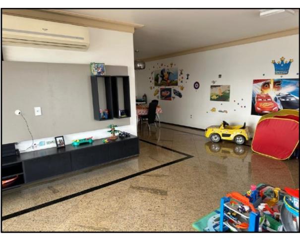 Foto de Apartamento | Área de 190,01m² | 1 Cozinha | Sala de Estar/Jantar | 2 Banheiros | 3 Suítes | 1 Área de Serviço | 1 Varanda | 3 Vagas de Garagem | Avenida Rio Mar, nº 686 | Bairro Nossa Sra. Das Graças | Manaus/AM