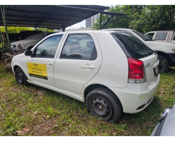Foto de 1 Veículo | Fiat | Palio HLX Flex | Ano 2007/2007 | Placa JXN5403 | Renavam 914229796 | Chassi 9BD17141T72922300 