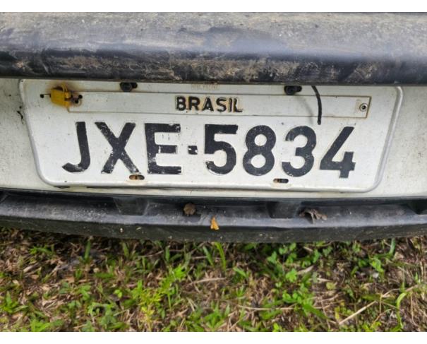 Foto de 1 Veículo | VW | Gol Power 1.6 | Ano 2004/2004 | Álcool/Gasolina | Placa JXE5834 | Renavam 852703430 | Chassi 9BWCB05XX5P072003 