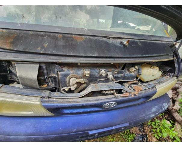 Foto de 1 Veículo | Kia | Besta Est | Diesel | Ano 1997/1998 | Placa JWO3522 | Renavam 692691731 | Chassi KNHTR7312V6306972