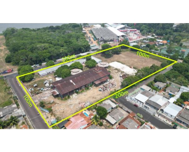 Foto de Prédio | Área de 20.000m² | Área Construída 1.503,7m² | Escritório | Armazém | Alojamento | Refeitório e Cozinha | Armazém 