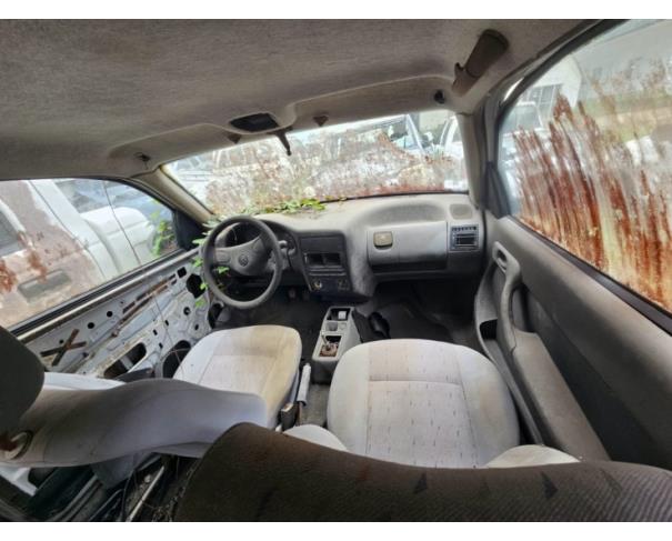 Foto de 1 Veículo | VW | Gol | Gasolina | Ano 1996/1997 | Placa JXI8690 | Renavam 663931215 | Chassi 9BWZZZ377TT206843 