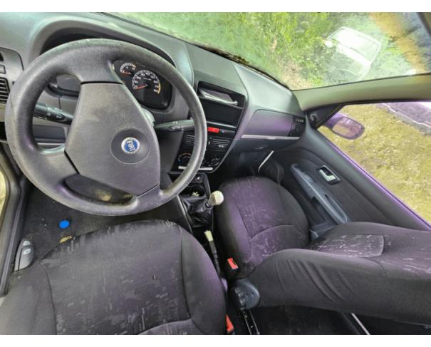 Foto de 1 Veículo | Fiat | Palio HLX Flex | Ano 2007/2007 | Placa JXG4092 | Renavam 910410437 | Chassi 9BD17141T72910736 