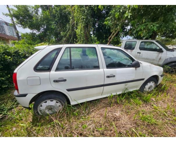 Foto de 1 Veículo | VW | Gol 1.6 Power | Ano 2004/2004 | Álcool/Gasolina | Placa JXE5844 | Renavam 850500044 | Chassi 9BWCB05XX5P070946 