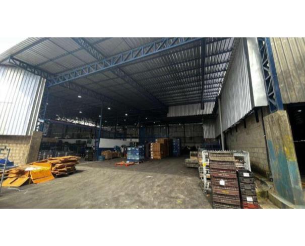 Foto de Imóvel Comercial | Área de 11.320,11m² | Distrito Industrial | Área Construída de 5.225,23m² | Garagem Coberta em Estrutura Metálica | Guarita de Recepção | 3 Galpões Industriais | Av. Abiurana nº 358