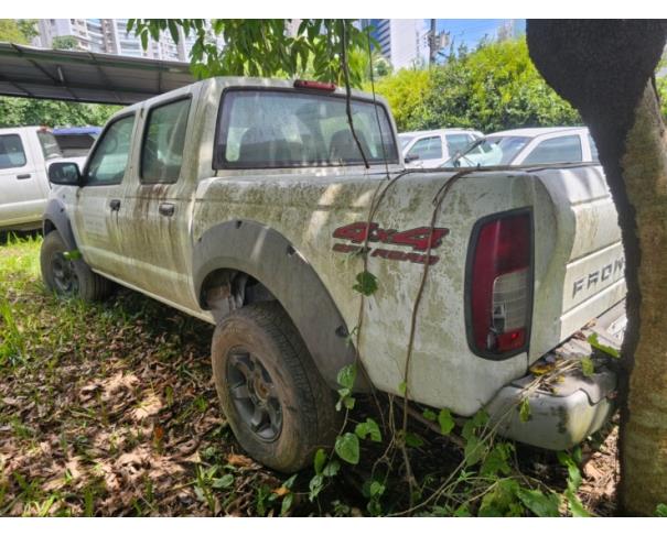 Foto de 1 Veículo | Nissan | Frontier 4x4 XE | Diesel | Ano 2005/2005 | Placa JXG0717 | Renavam 859353958 | Chassi 94DCMUD225J610929  