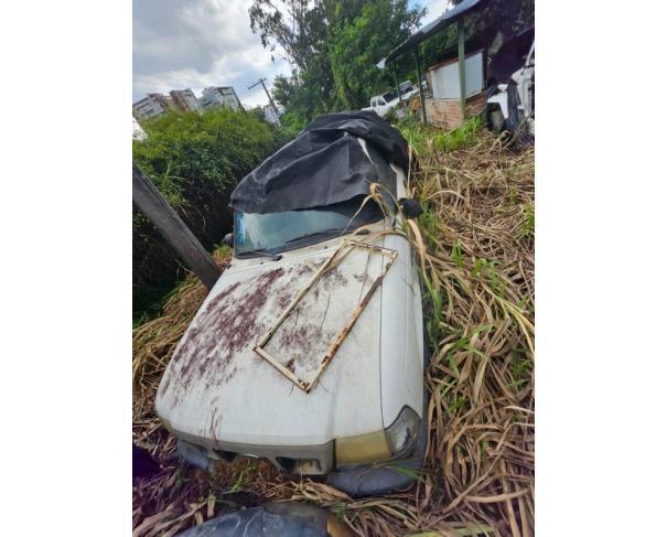 Foto de 1 Veículo | Ford | Ranger XL 13F | Diesel | Ano 2002/2003 | Placa JWT6071 | Renavam 797443266 | Chassi 8AFER13F63J285876 