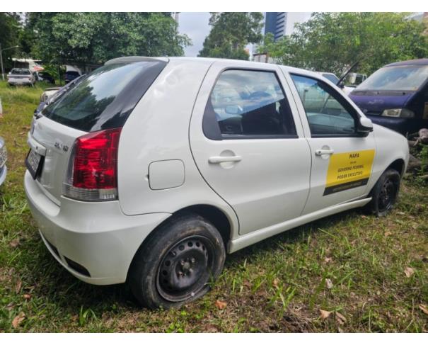 Foto de 1 Veículo | Fiat | Palio HLX Flex | Ano 2007/2007 | Placa JXN5403 | Renavam 914229796 | Chassi 9BD17141T72922300 
