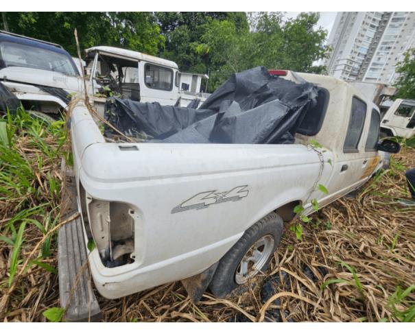 Foto de 1 Veículo | Ford | Ranger XL 13F | Diesel | Ano 2002/2003 | Placa JWT6071 | Renavam 797443266 | Chassi 8AFER13F63J285876 