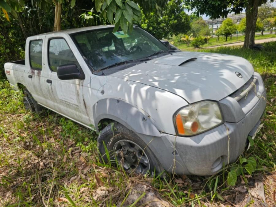 Foto de 1 Veículo | Nissan | Frontier 4x4 XE | Diesel | Ano 2005/2005 | Placa JXG0717 | Renavam 859353958 | Chassi 94DCMUD225J610929