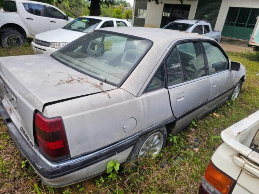 Foto de 1 Veículo | Chevrolet | Omega GLS | Gasolina | Ano 1993/1994 | Placa JWF6281 | Renavam 616361351 | Chassi 9BGVP19BRPB205278