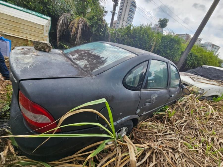 Foto de 1 Veículo | Chevrolet | Vectra GLS | Gasolina | Ano 1997/1997 | Placa JWO4683 | Renavam 671148974 | Chassi 9BGJK19BVVB562469