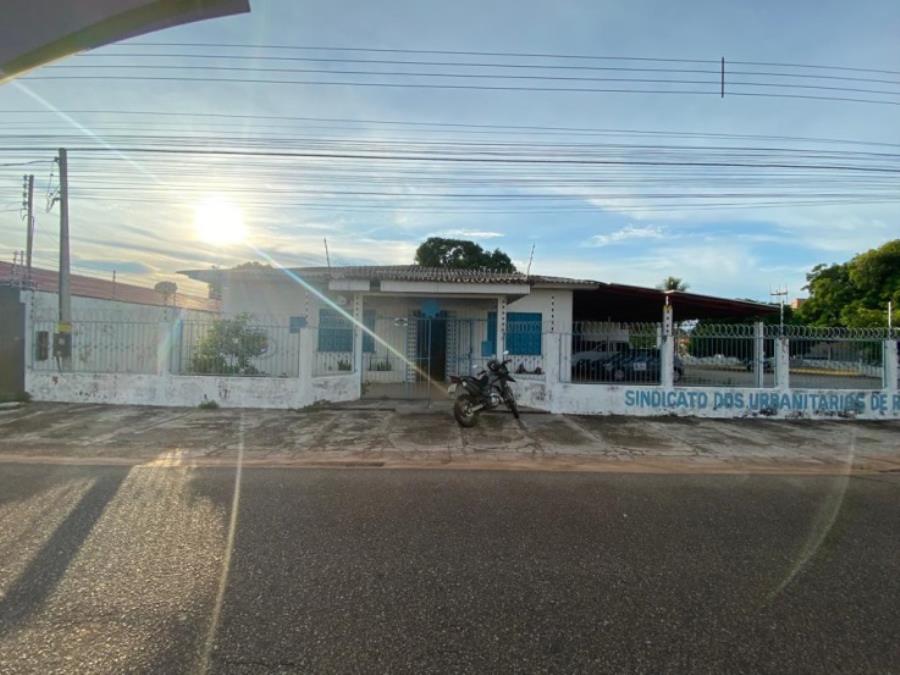1 Imóvel | Área de 1.208,24m² | 6 Salas | 3 Banheiros | 4 Vagas de Garagem | Rua Sindeaux Barbosa, nº 467 | Bairro Macejana | Boa Vista/RR 2 Bens Imóveis, localizado em Boa Vista - RR, bairro Macejana