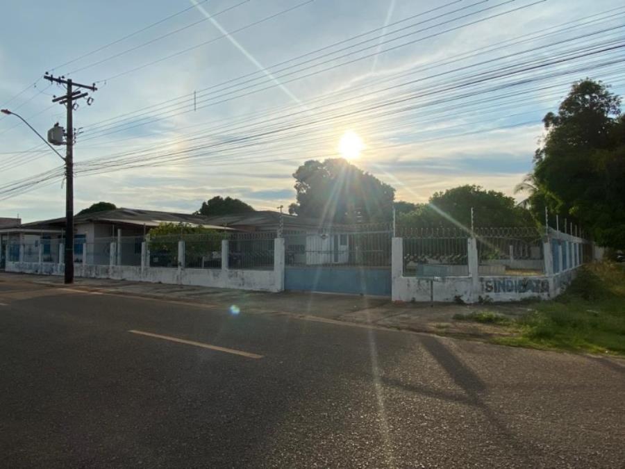 1 Imóvel | Área de 1.208,24m² | 6 Salas | 3 Banheiros | 4 Vagas de Garagem | Rua Sindeaux Barbosa, nº 467 | Bairro Macejana | Boa Vista/RR 2 Bens Imóveis, localizado em Boa Vista - RR, bairro Macejana