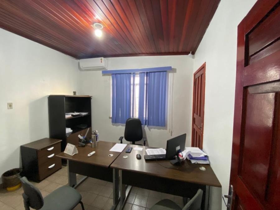 1 Imóvel | Área de 1.208,24m² | 6 Salas | 3 Banheiros | 4 Vagas de Garagem | Rua Sindeaux Barbosa, nº 467 | Bairro Macejana | Boa Vista/RR 2 Bens Imóveis, localizado em Boa Vista - RR, bairro Macejana